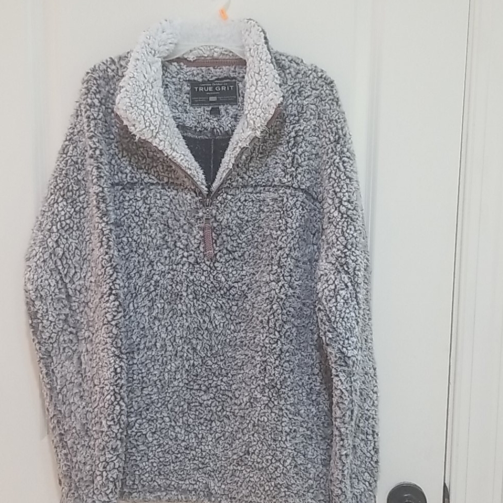 True Grit sherpa pull over